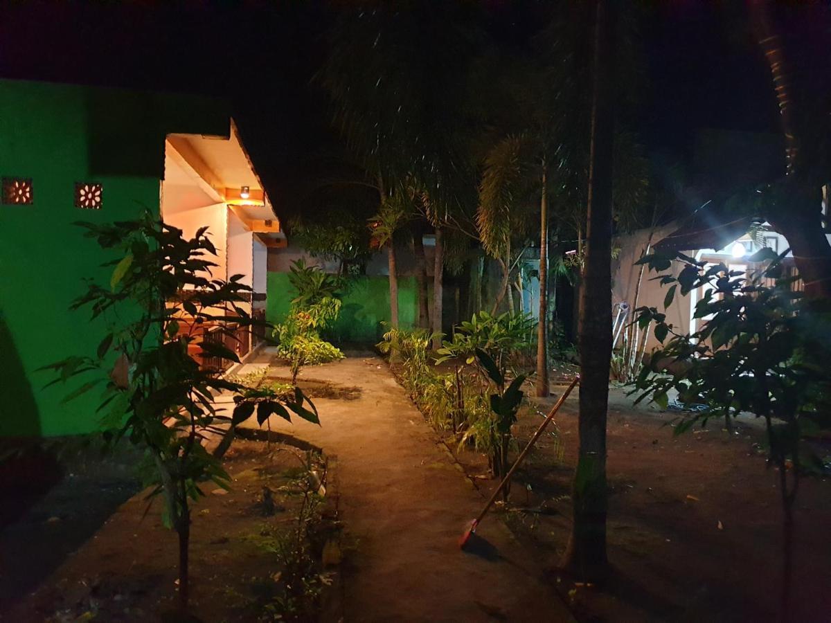 Five Time Home Stay Gili Air Extérieur photo